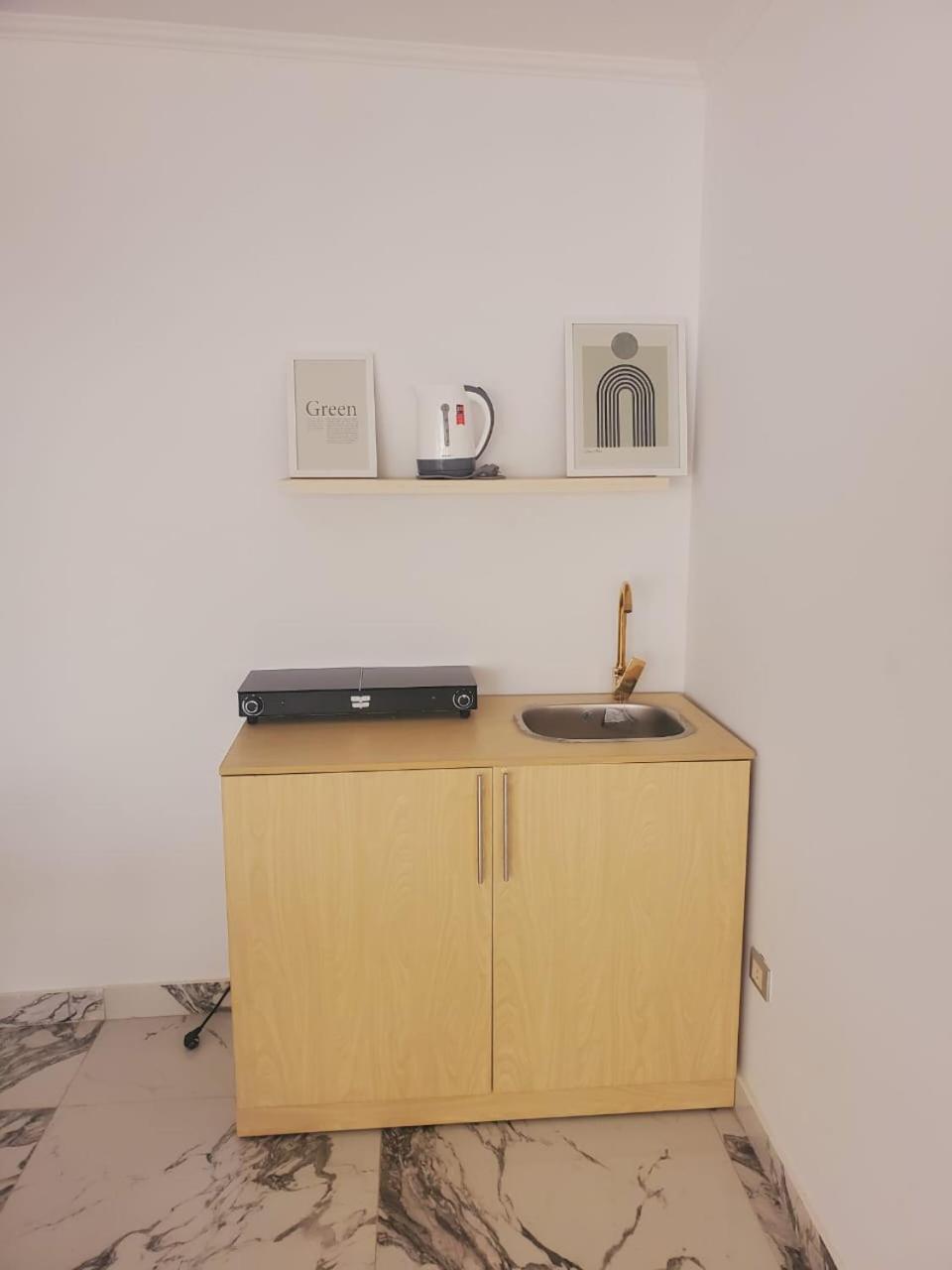 Modern Design With Charming View Apartment *